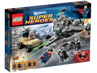 LEGO set 76003-1 Superman: Battle of Smallville - Image 2