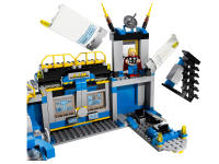 LEGO set 76018-1 Hulk Lab Smash - Image 4