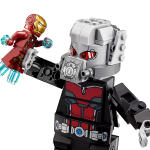 LEGO set 76051-1 Super Hero Airport Battle - Image 5