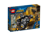 LEGO set 76110-1 Batman: The Attack of the Talons - Image 2
