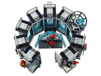 LEGO set 76125-1 Iron Man Hall of Armor - Image 8