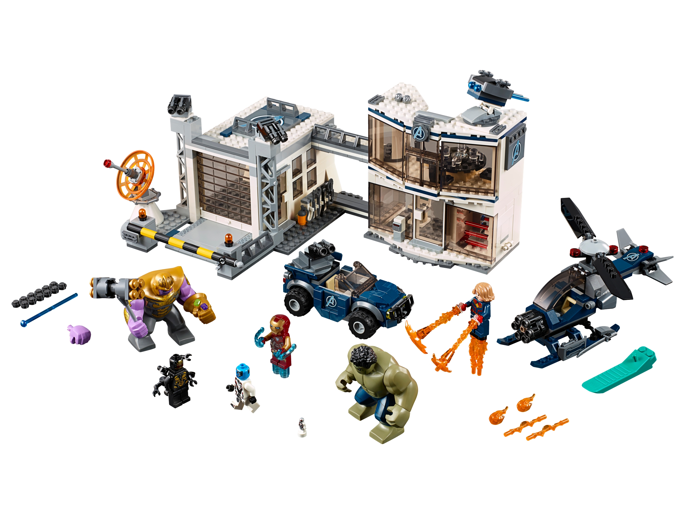 LEGO set 76131-1 Avengers Compound Battle - Image 1