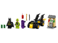 LEGO set 76137-1 Batman vs. The Riddler Robbery - Image 4