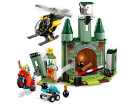 LEGO set 76138-1 Batman and The Joker Escape - Image 3
