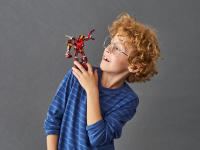 LEGO set 76140-1 Iron Man Mech - Image 7