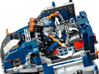 LEGO set 76143-1 Avengers Truck Take-down - Image 12