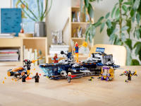LEGO set 76153-1 Avengers Helicarrier - Image 3