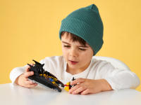 LEGO set 76158-1 Batboat The Penguin Pursuit! - Image 11