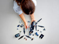 LEGO set 76162-1 Black Widow's Helicopter Chase - Image 13