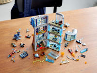 LEGO set 76166-1 Avengers Tower Battle - Image 9