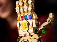 LEGO set 76191-1 Infinity Gauntlet - Image 3