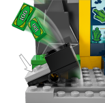 LEGO set 76272-1 The Batcave with Batman, Batgirl and The Joker - Image 4