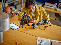 LEGO set 76273-1 Batman Construction Figure and the Bat-Pod Bike - Image 9