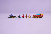LEGO set 76310-1 Iron Man Car & Black Panther vs. Red Hulk - Image 9