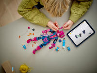 LEGO set 76316-1 Fantastic Four vs. Galactus Construction Figure - Image 10