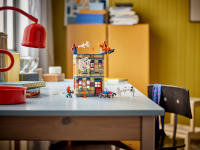 LEGO set 76317-1 Peter Parker’s Apartment - Image 8