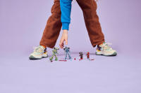 LEGO set 76320-1 Iron Man & War Machine vs. Hammer Drones - Image 8