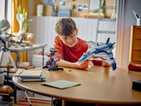 LEGO set 76325-1 Avengers: Age of Ultron Quinjet - Image 10