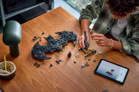 LEGO set 76330-1 Batman Logo - Image 5