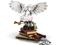 LEGO set 76391-1 Hogwarts Icons Collectors' Edition - Image 12