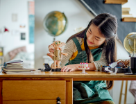 LEGO set 76421-1 Dobby the House-Elf - Image 7