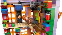 LEGO set 76422-1 Diagon Alley Weasleys' Wizard Wheezes - Image 4