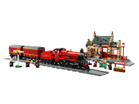 LEGO set 76423-1 Hogwarts Express & Hogsmeade Station - Image 3