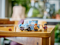 LEGO set 76424-1 Flying Ford Anglia - Image 8