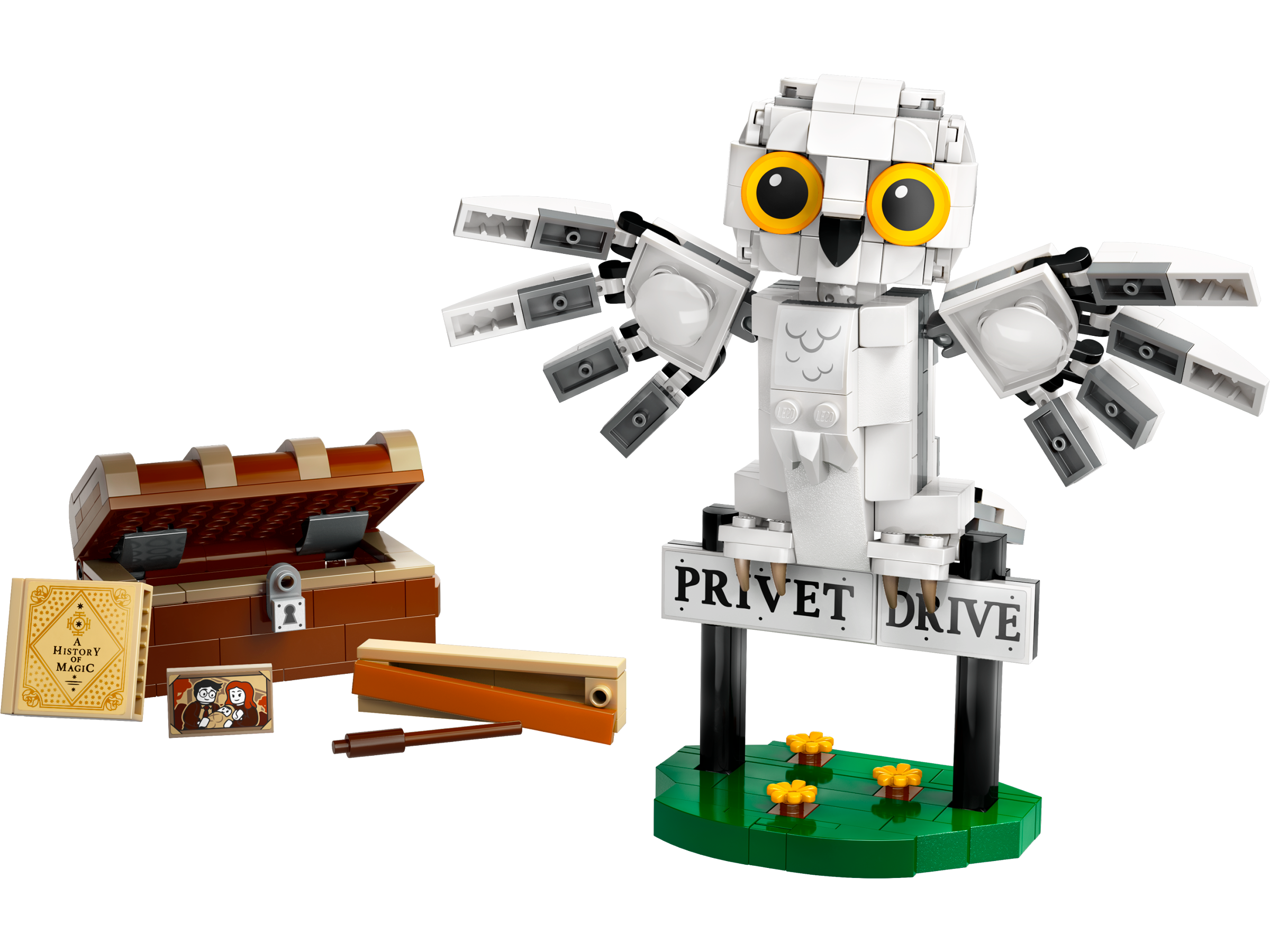LEGO set 76425-1 Hedwig at 4 Privet Drive - Image 1
