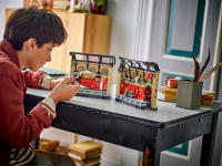 LEGO set 76450-1 Book Nook: Hogwarts Express - Image 11