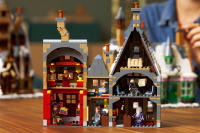 LEGO set 76457-1 Hogsmeade Village – Collectors' Edition - Image 6