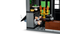 LEGO set 76471-1 Knockturn Alley Wizarding Shops - Image 11