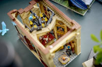 LEGO set 76478-1 Book Nook: Dumbledore's Office - Image 5