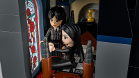 LEGO set 76786-1 Morticia's Cottage - Image 10