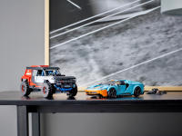LEGO set 76905-1 Ford GT Heritage Edition and Bronco R - Image 4