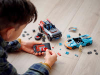 LEGO set 76905-1 Ford GT Heritage Edition and Bronco R - Image 12