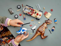 LEGO set 76941-1 Carnotaurus Dinosaur Chase - Image 12