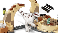 LEGO set 76945-1 Atrociraptor Dinosaur: Bike Chase - Image 3