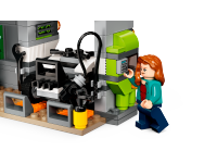 LEGO set 76949-1 Giganotosaurus & Therizinosaurus Attack - Image 8