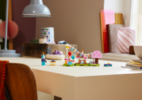 LEGO set 77046-1 Julian's Birthday Party - Image 9