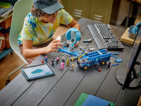 LEGO set 77073-1 Battle Bus - Image 7