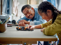 LEGO set 77251-1 McLaren F1 Team MCL38 Race Car - Image 8