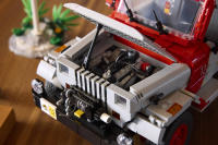 LEGO set 77984-1 Jurassic Park Jeep Wrangler - Image 10
