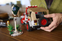 LEGO set 77984-1 Jurassic Park Jeep Wrangler - Image 16